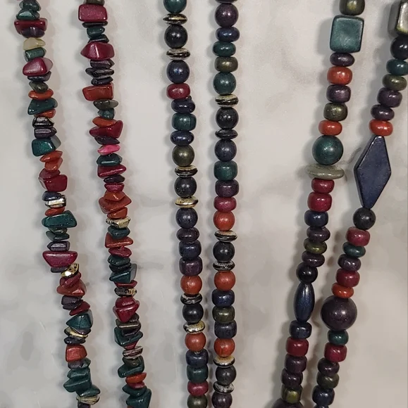 Colorful Layered Necklace Set - Picture 3 of 5